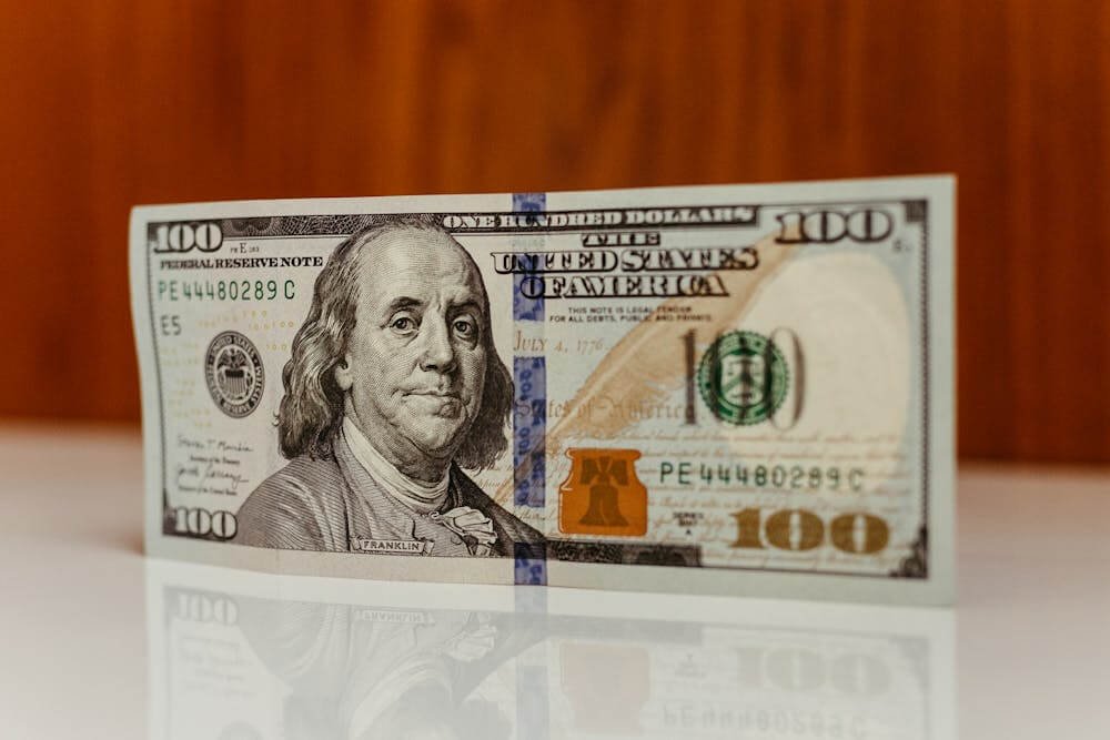 How Professionals Determine the Right Price for Your Business?