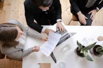 6 Reasons Businesses Rely On Software For Accurate Record Keeping