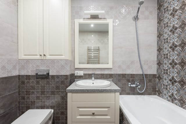 7 Key Features Of Modern Disabled Bathroom Renovations