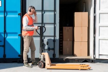 Why Freight Forwarding Visibility Matters in Modern Logistics