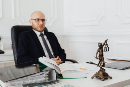 How Hiring An Illegal Weapons Possession Attorney Florida Can Mitigate Legal Risks
