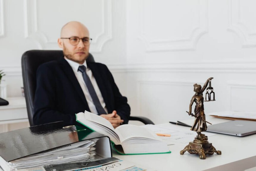 How Hiring An Illegal Weapons Possession Attorney Florida Can Mitigate Legal Risks