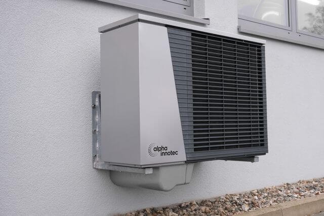 Why Colorado Homeowners Are Ditching Gas Furnaces For Heat Pumps